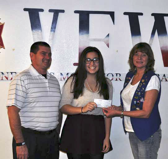 MCHS students compete in VFW writing contest
