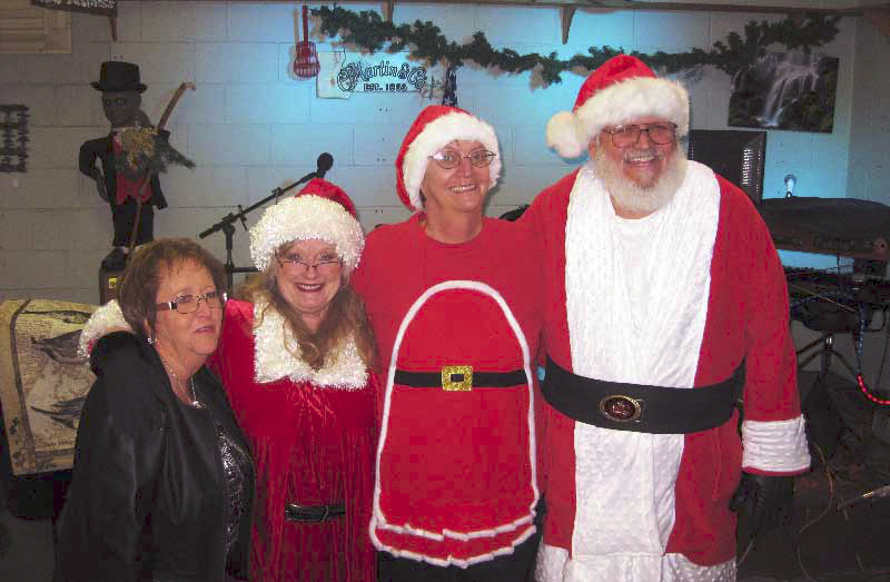Santa, Mrs. Claus close the season at the Buffalo Stop